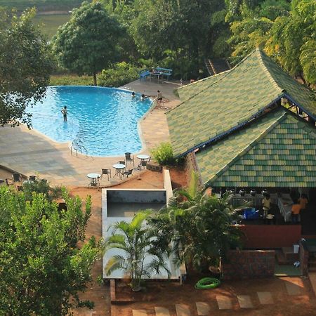 Cherilyn Monta Resort - Ratnagiri Vatul Dış mekan fotoğraf