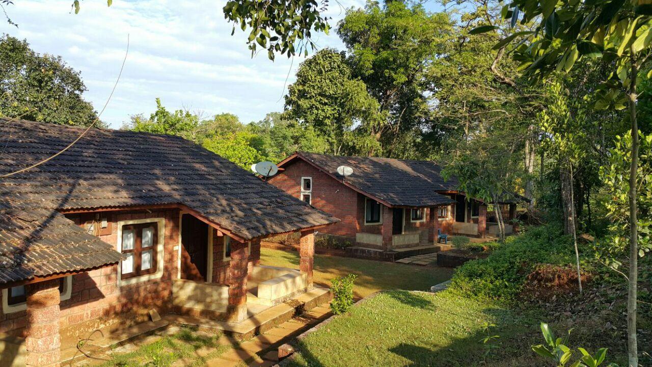 Cherilyn Monta Resort - Ratnagiri Vatul Dış mekan fotoğraf